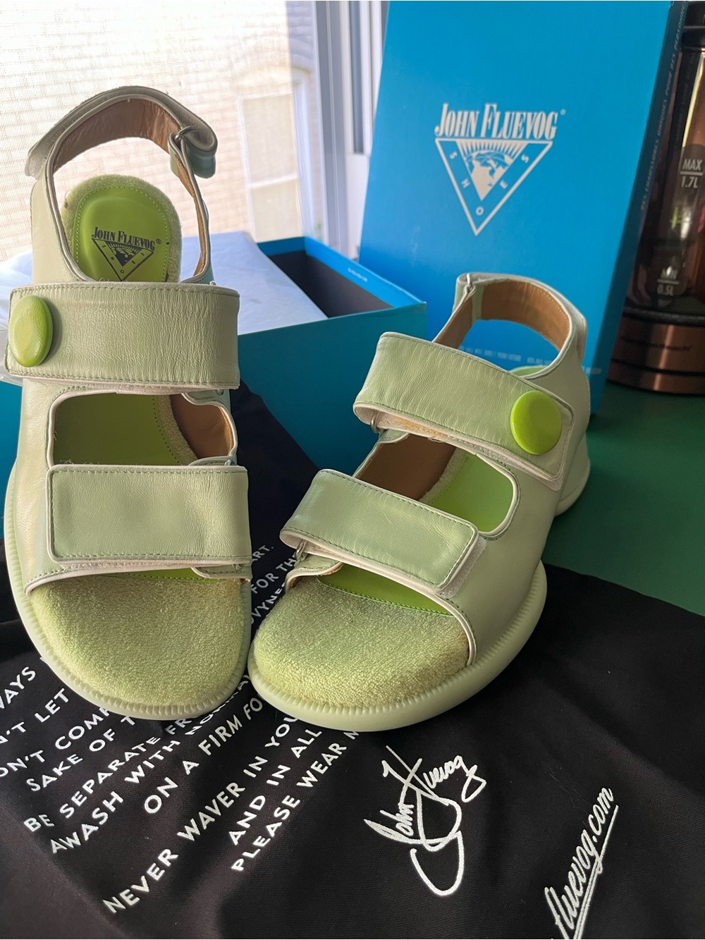 John Fluevog Thrillvogs Neve Sandals
